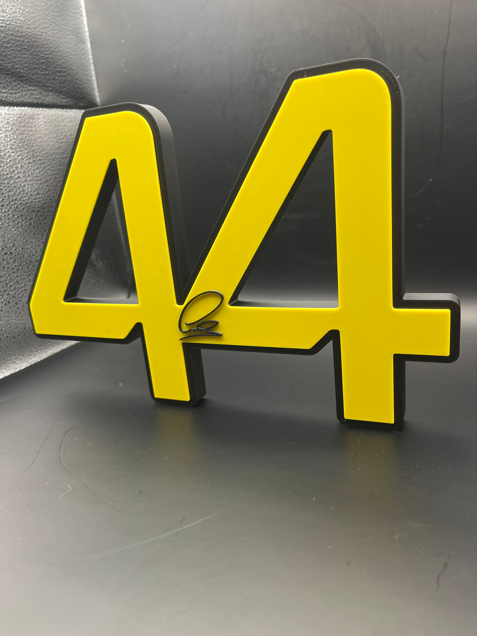 Lewis Hamilton 44 Logo Sign Display | 3D Wall Desk Shelf Art - UNRIVAL3D
